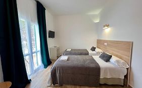 Hostal Oasis Dor